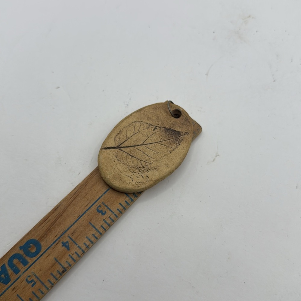 Leaf Imprint Pendant Necklace Jewelry Collectible Stone Rock Fossil - Picture 8 of 9